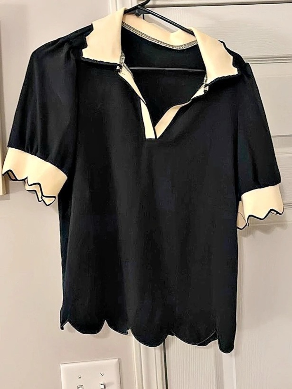 Black & Cream Short Sleeve Blouse